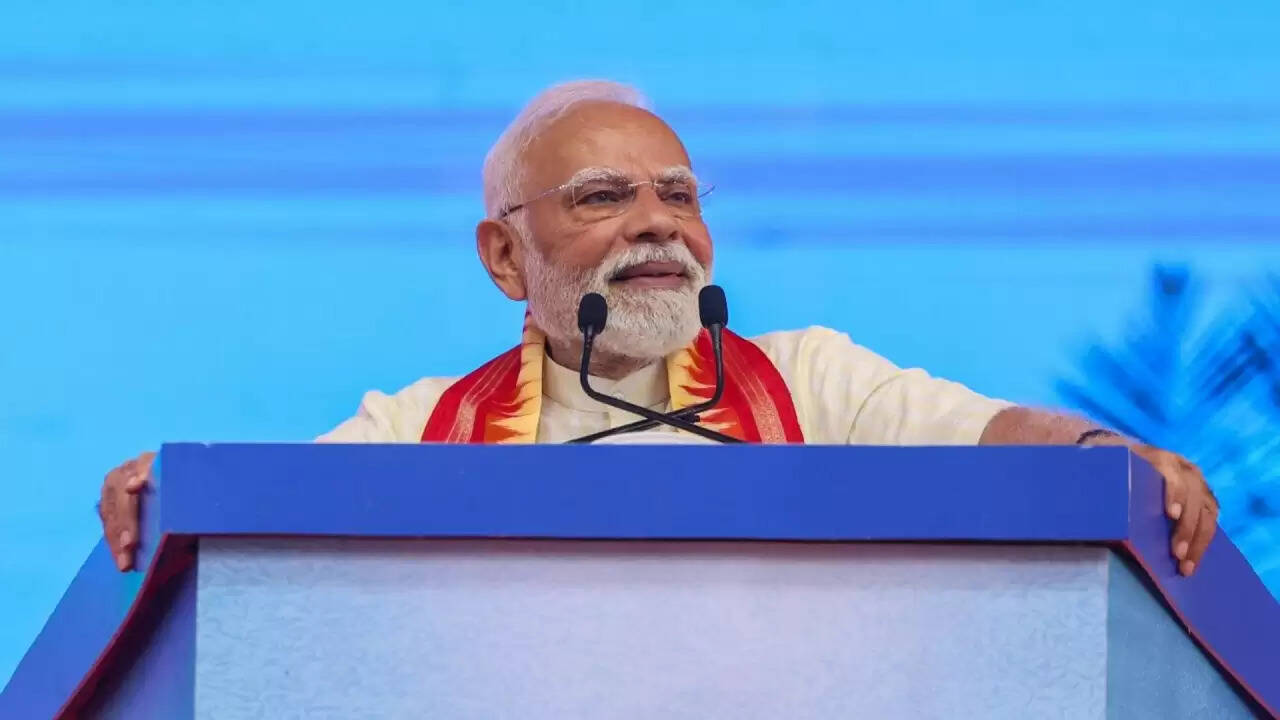 प्रधानमंत्री मोदी का स्वदेशी अभियान: क्या है 'मेड इन इंडिया' का महत्व?