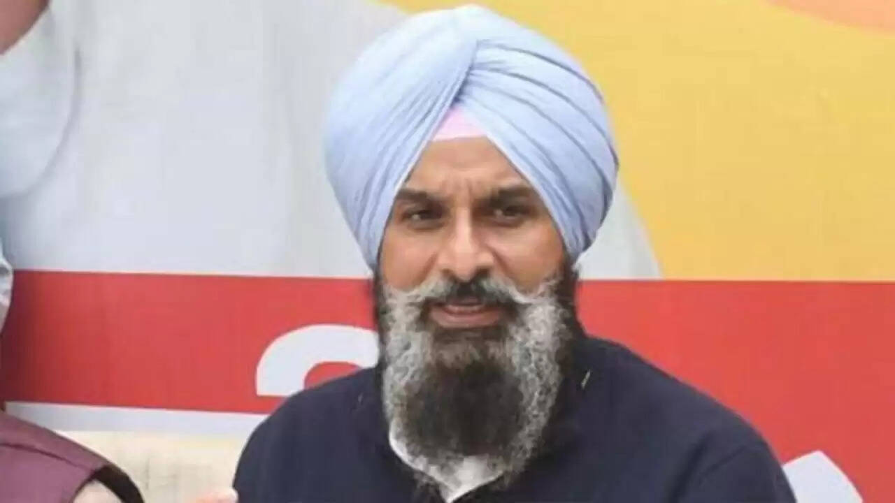 पंजाब की राजनीति में हलचल: बिक्रम मजीठिया की गिरफ्तारी पर बवाल