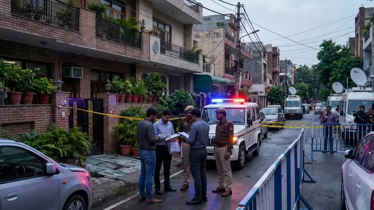 दिल्ली में IRS अधिकारी की बेटी की हत्या: जांच में यौन उत्पीड़न का संदेह