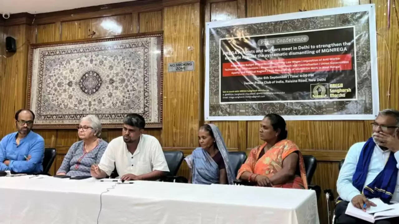 दिल्ली में मनरेगा मजदूरों का प्रदर्शन: सुधार की मांग
