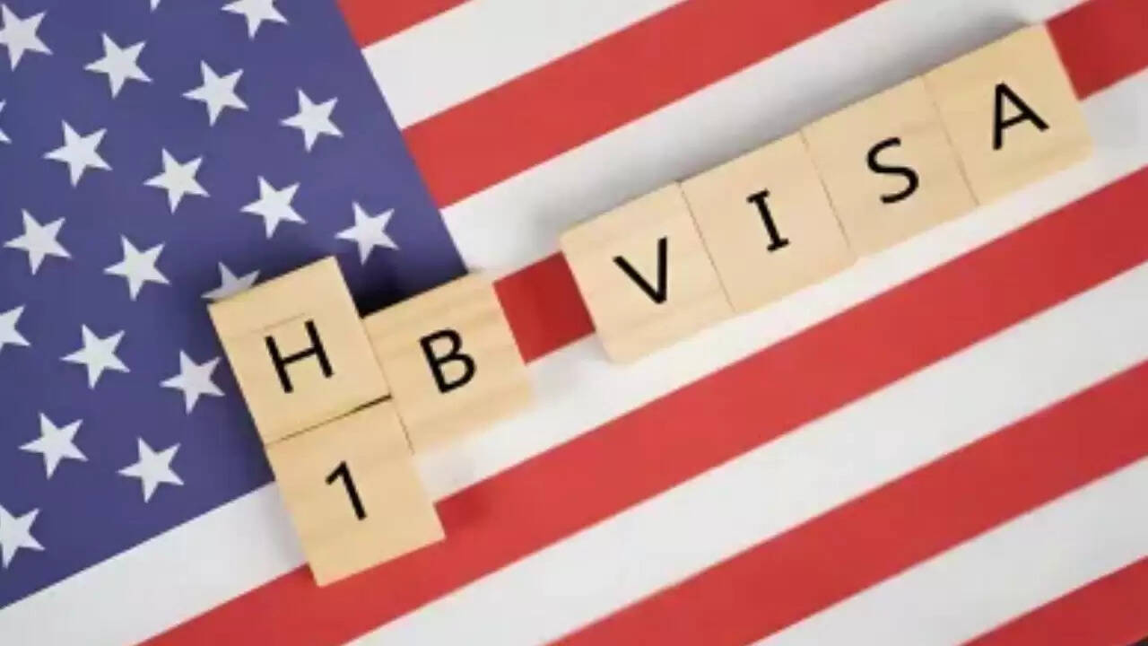 अमेरिका ने H-1B वीजा प्रक्रिया में सख्ती की, जानें क्या बदल रहा है?