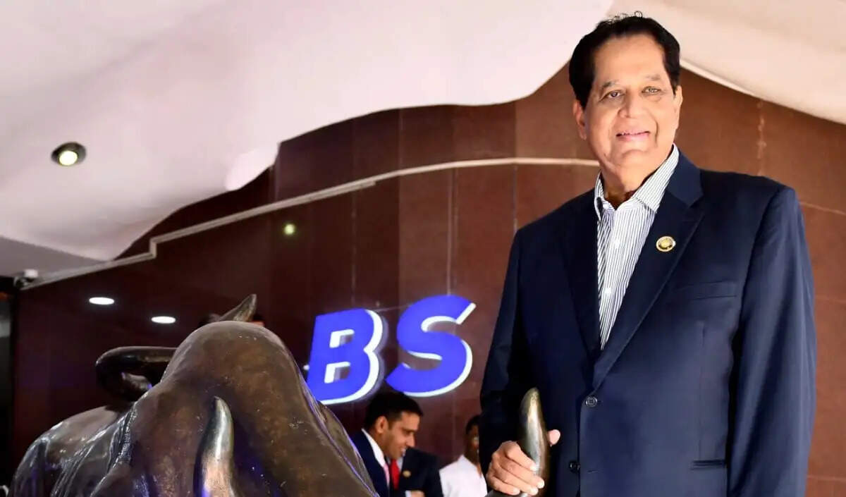 AI को भविष्य की शक्ति मानते हैं के. वी. कामत, शिक्षा में बदलाव की आवश्यकता