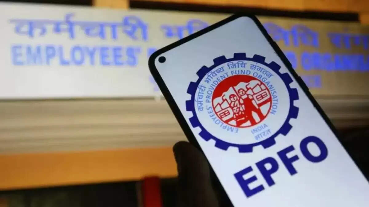 EPFO ने UAN और आधार लिंकिंग की समय सीमा बढ़ाई, जानें कैसे करें एक्टिव