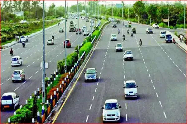 नोएडा में 24 घंटे के भीतर दो शव मिलने से मचा हड़कंप