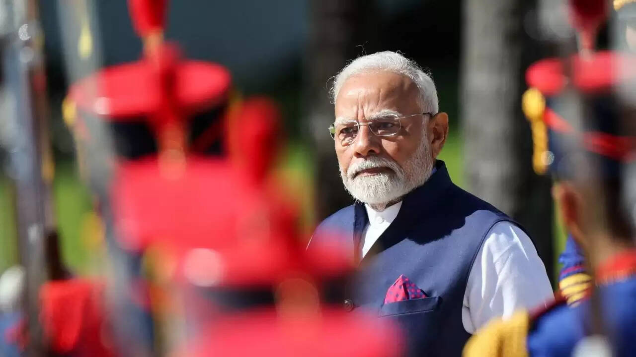PM Narendra Modi का बेंगलुरु दौरा: नई मेट्रो लाइन और वंदे भारत ट्रेनों का उद्घाटन