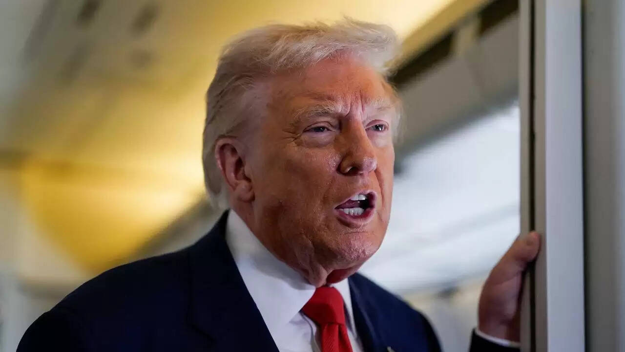 अमेरिका में ट्रंप प्रशासन की नई वीजा नीति: स्वास्थ्य स्थितियों का होगा गहरा असर