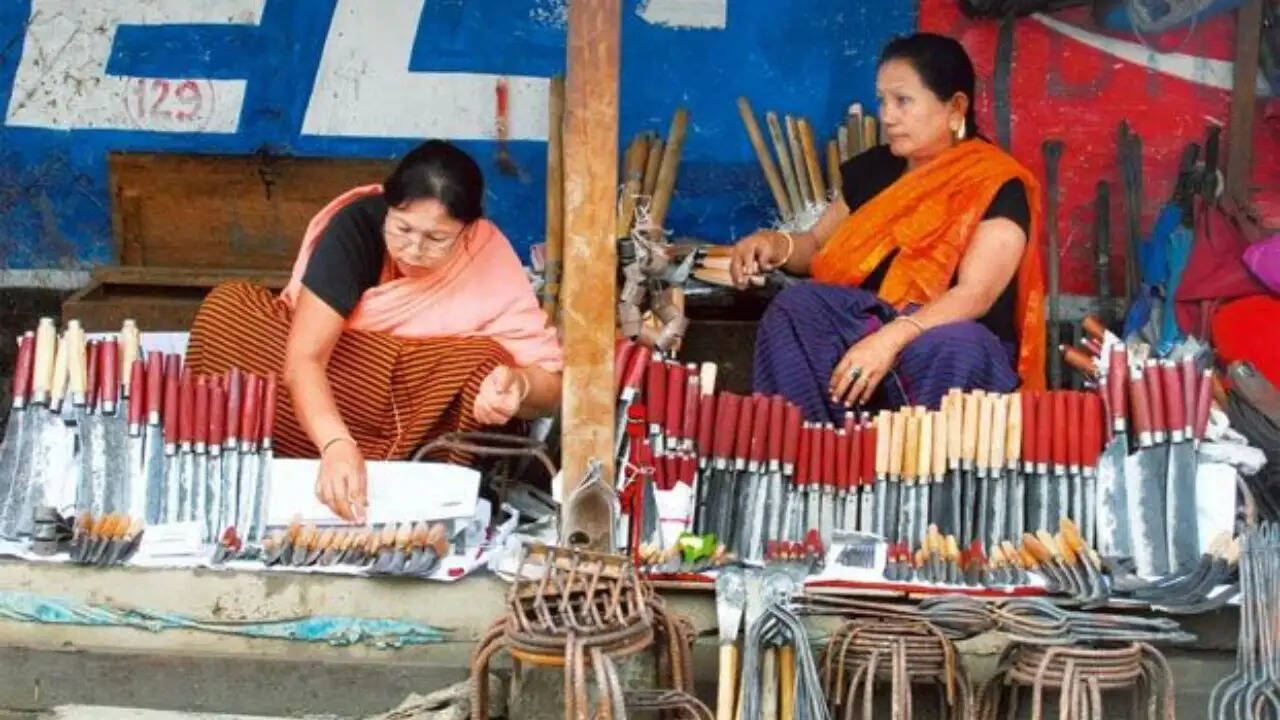 इंफाल का इमा कीथल: एशिया का अनोखा महिला बाजार जो सशक्तिकरण का प्रतीक है