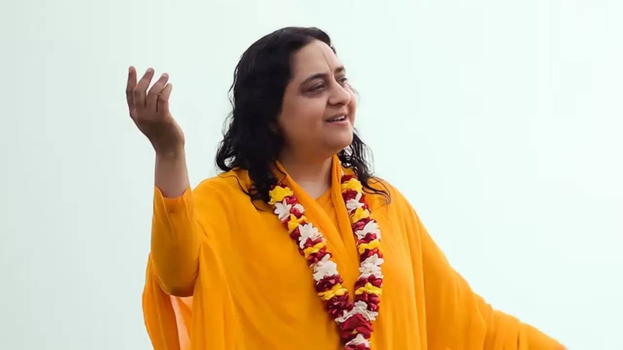 रासेश्वरी देवी जी: जेन ज़ी के दिलों में आध्यात्मिकता का नया नाम