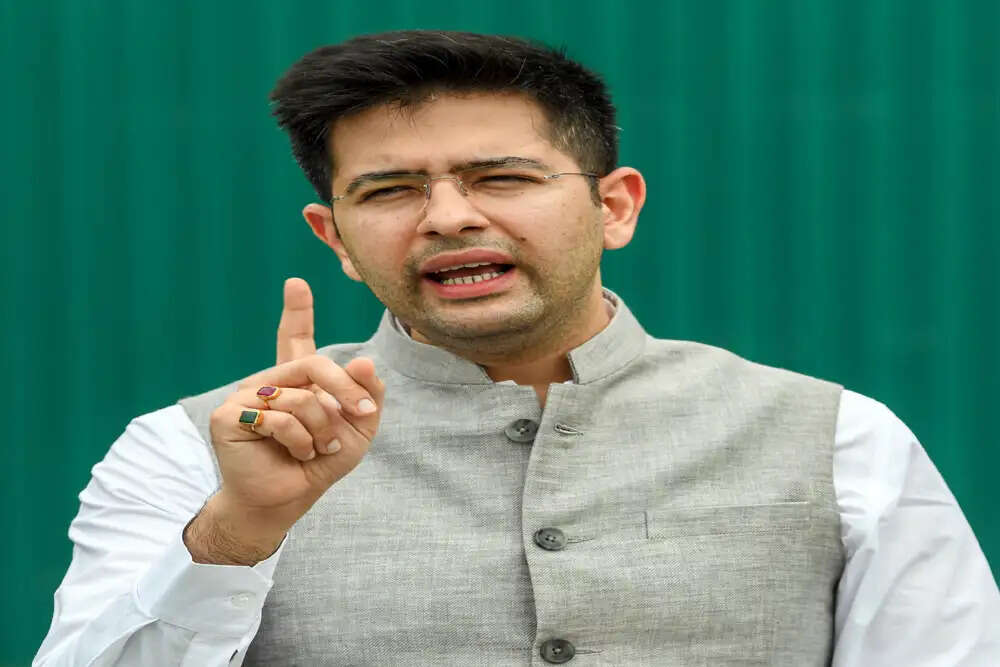 भाजपा की नई रणनीति: आम आदमी पार्टी के सांसदों का शामिल होना और भविष्य की चुनौतियाँ
