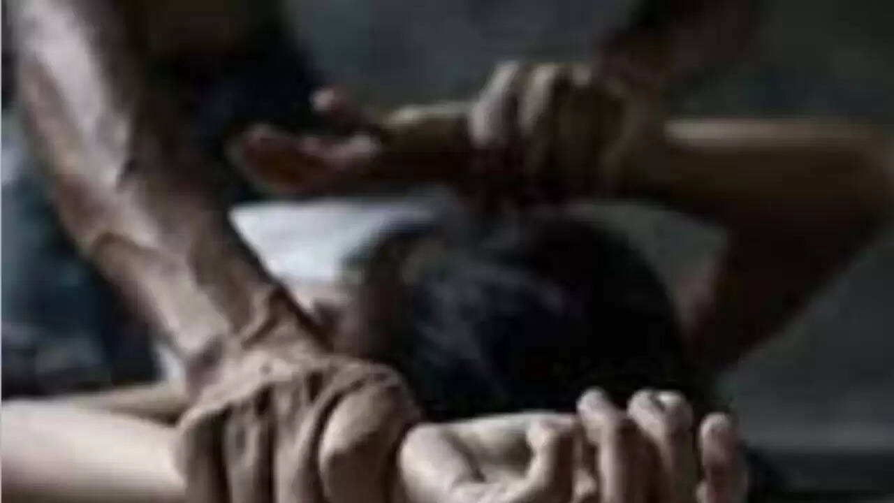 उत्तर प्रदेश में महिला के साथ हुई क्रूरता, आरोपी गिरफ्तार