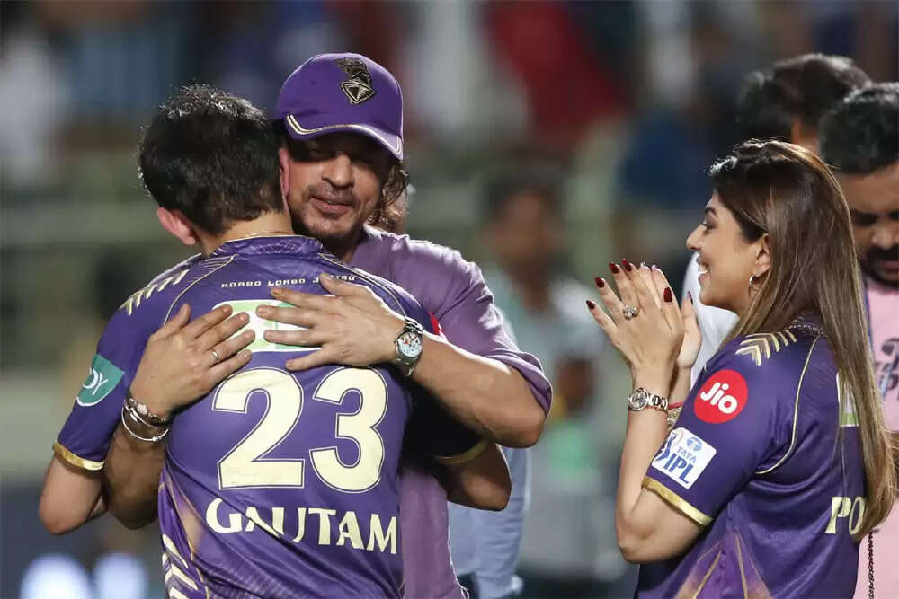 शाहरूख खान पर राजनीतिक हमले: बांग्लादेशी क्रिकेटर का विवाद