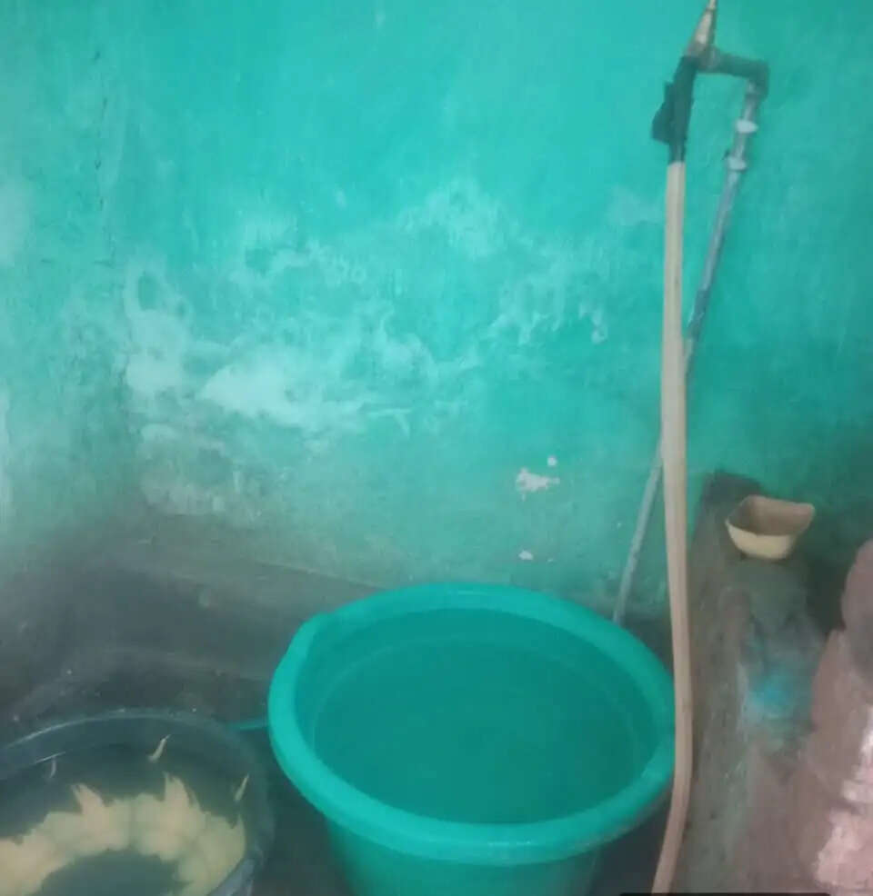 जल जीवन मिशन : बुंदेलखंड में घडे़ लेकर पानी तलाशने वाला दौर खत्म, अब घर-किचेन तक पानी पहुंचा रही योगी-मोदी सरकार