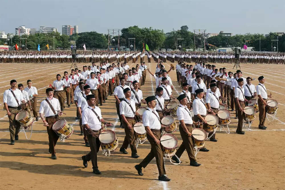 भाजपा और सहयोगी पार्टियों का संघ के प्रति नया प्रेम