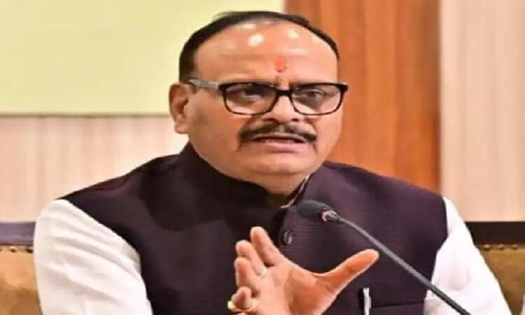 ब्रजेश पाठक का राहुल गांधी पर तीखा हमला, कहा- मोहब्बत की दुकान चलाने वाले दंगे करवाना चाहते हैं