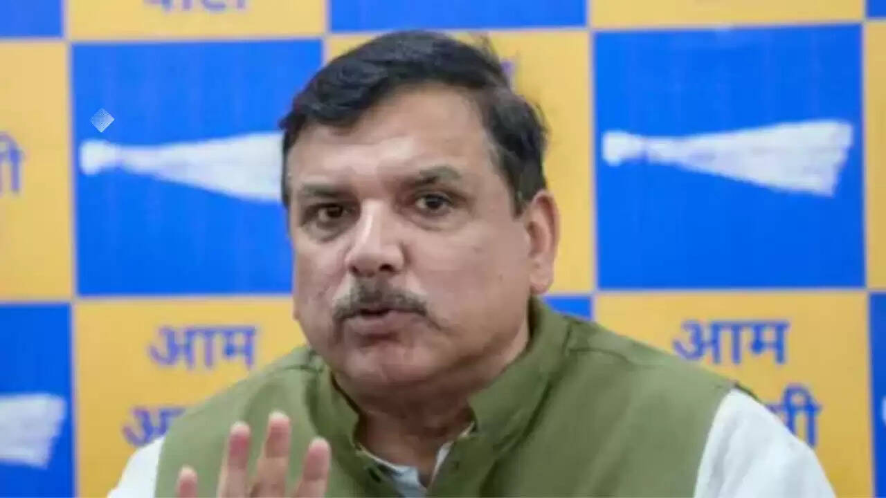 सुप्रीम कोर्ट में संजय सिंह की पहल: यूपी के सरकारी स्कूलों का भविष्य दांव पर