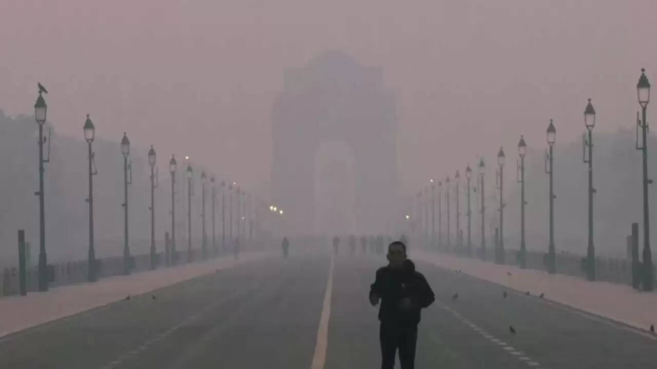 दिल्ली में वायु गुणवत्ता पर विवाद: 999 AQI के दावे की सच्चाई