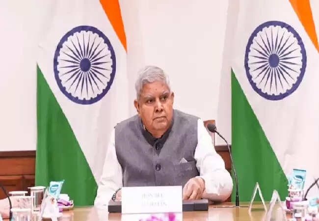 कांग्रेस का दावा: जगदीप धनखड़ के इस्तीफे के पीछे छिपा है बड़ा रहस्य