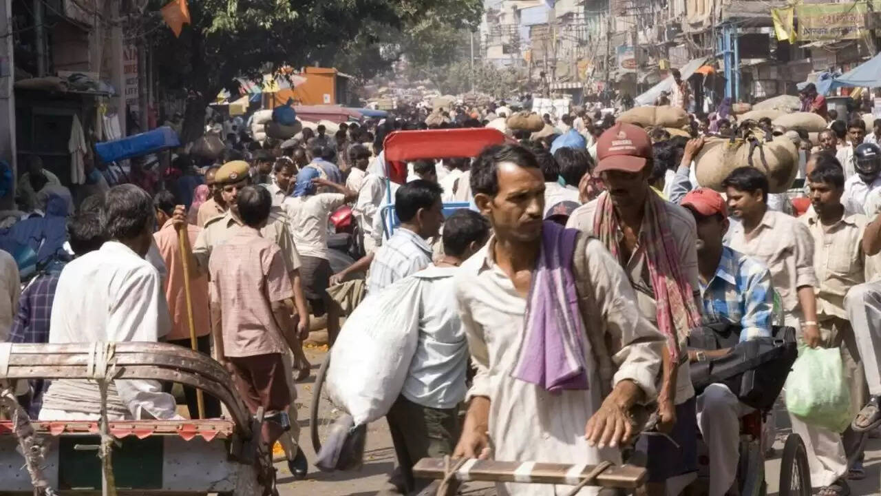 भारत में नए श्रम कोड: 40 करोड़ श्रमिकों के लिए ऐतिहासिक सुधार