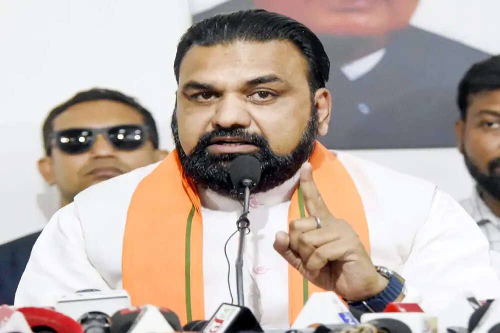 बिहार के मुख्यमंत्री सम्राट चौधरी की पहली दिल्ली यात्रा, मंत्रिमंडल विस्तार पर चर्चा संभव