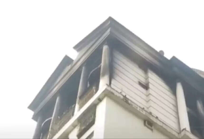 नवी मुंबई में बहुमंजिला इमारत में आग, चार की मौत