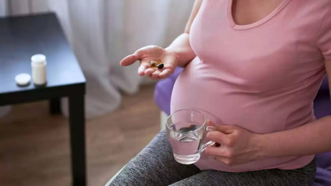 क्या गर्भावस्था में Tylenol लेना सुरक्षित है? ट्रंप के बयान ने बढ़ाई बहस