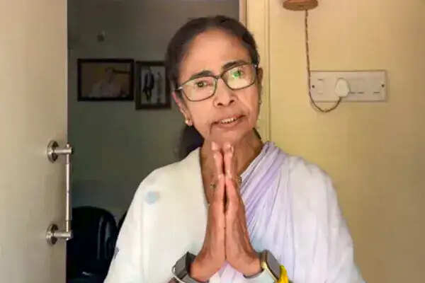 ममता बनर्जी का वीडियो संदेश: चुनावी मतगणना के बीच सतर्क रहने की अपील