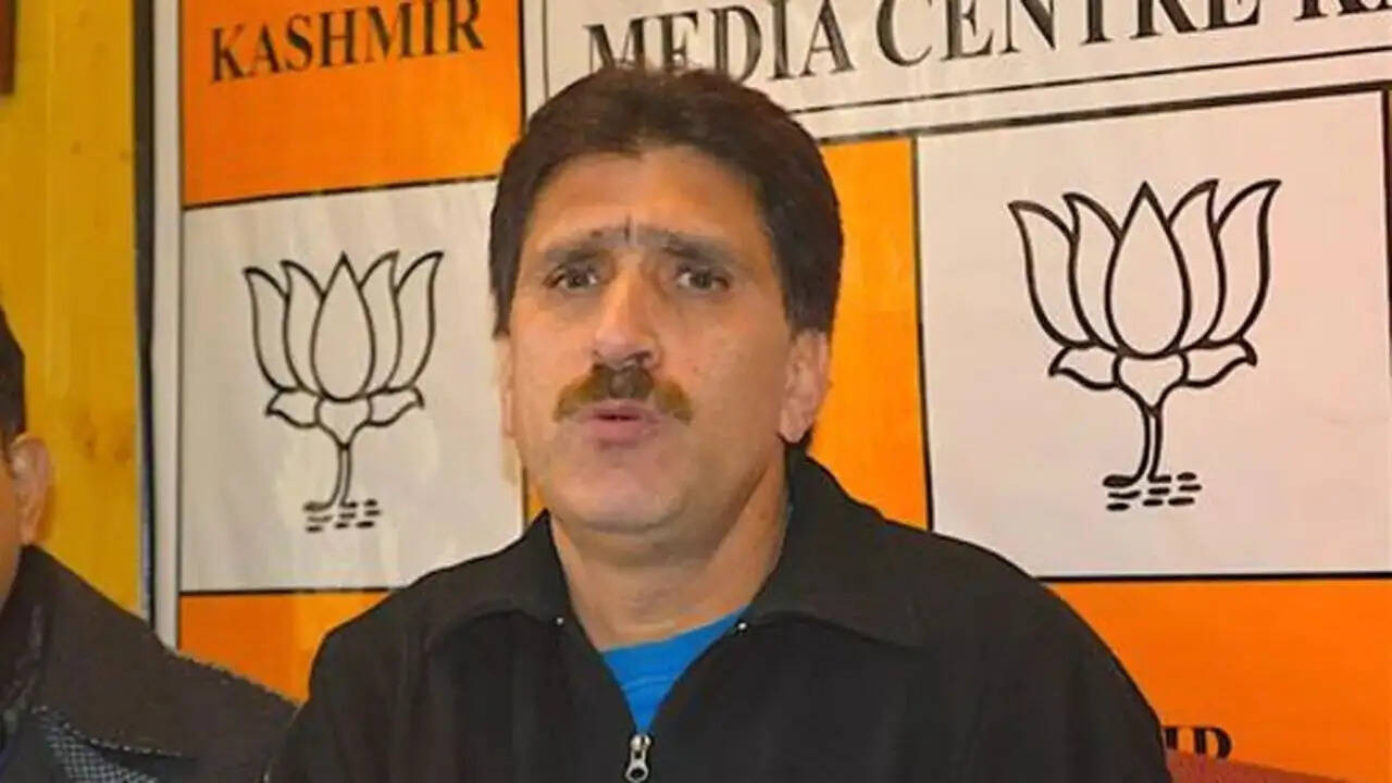 भाजपा नेता अल्ताफ ठाकुर का पाकिस्तान पर तीखा हमला: मसूद अजहर की गिरफ्तारी की मांग