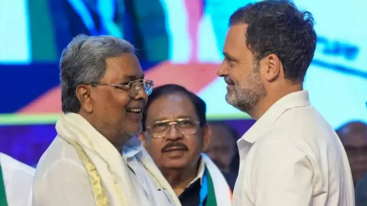 कर्नाटक में वोट चोरी की जांच का आदेश, राहुल गांधी के आरोपों के बाद उठे सवाल