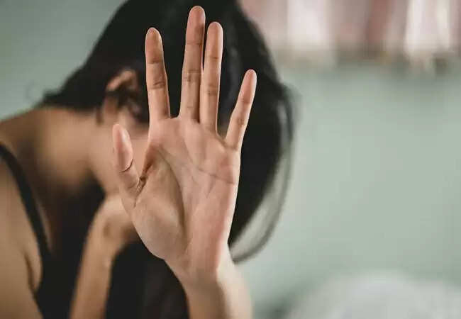 सीतापुर में मौलाना पर नाबालिग छात्रा के साथ दुष्कर्म का आरोप