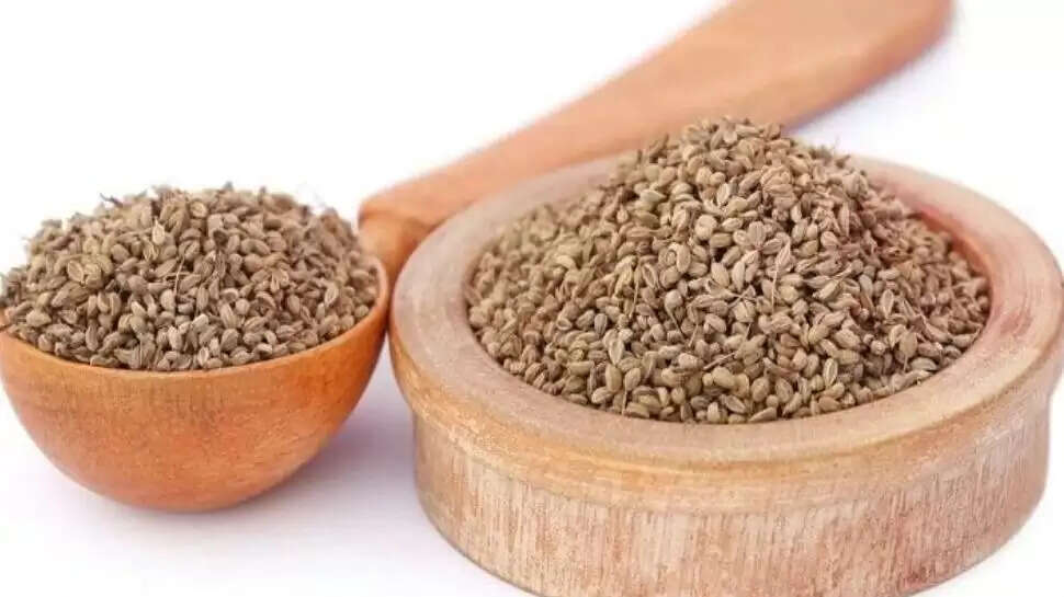 अजवाइन के अद्भुत फायदे: जानें कैसे यह आपकी सेहत को सुधार सकता है