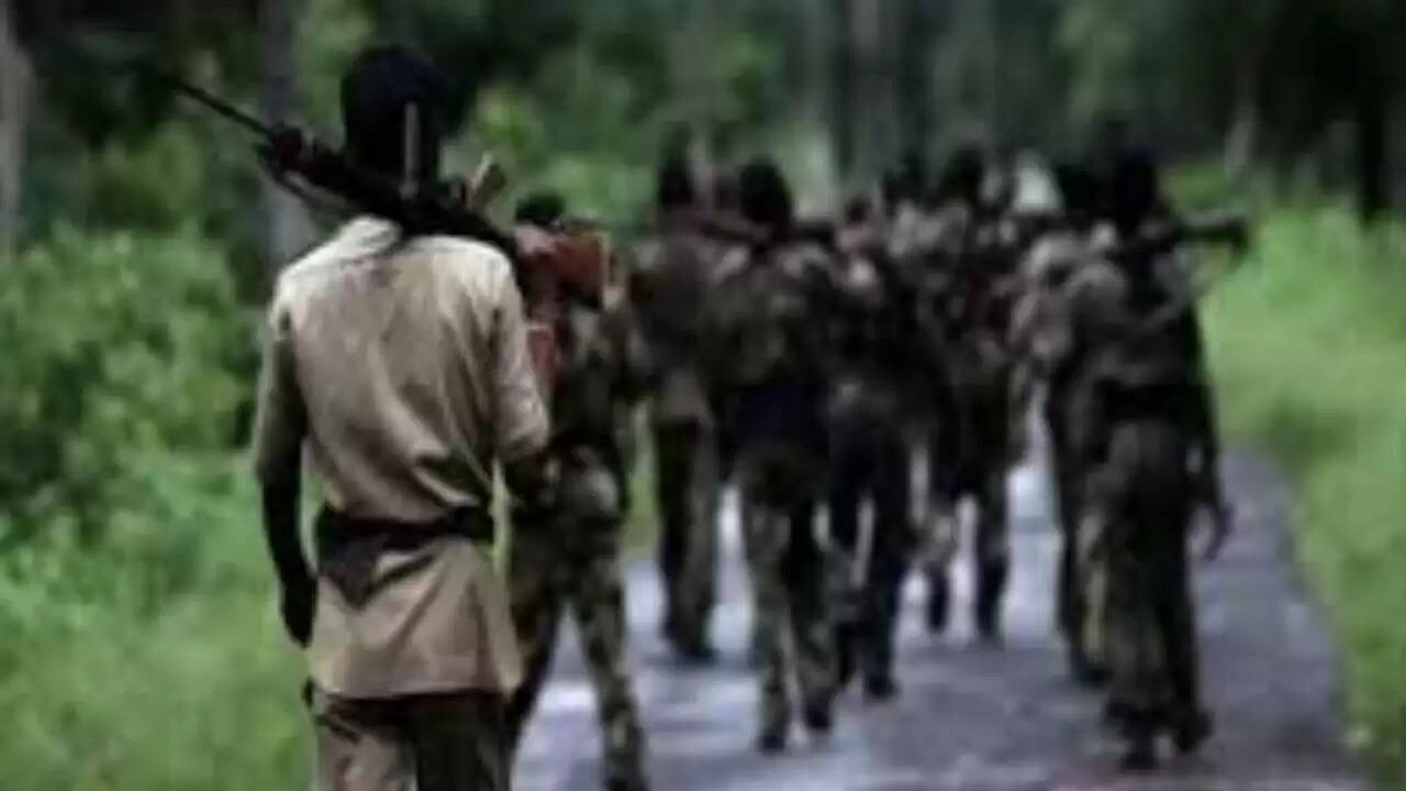 मध्य प्रदेश में नक्सली सुनीता का आत्मसमर्पण, सरकार की सख्त नीति का परिणाम