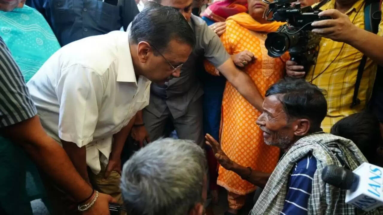 दिल्ली में बाढ़: राहत शिविरों की बदहाली और प्रशासन की चुप्पी