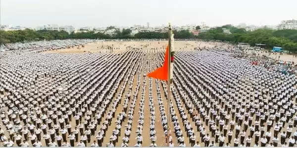 राष्ट्रीय स्वयंसेवक संघ की स्थापना से पाँच वर्ष पूर्व ही तय हुआ था गणवेश