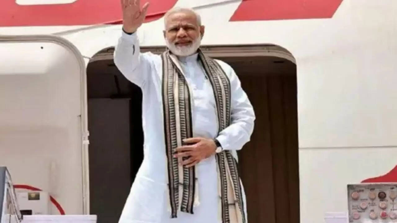 प्रधानमंत्री मोदी की ब्रिटेन और मालदीव यात्रा: आर्थिक और कूटनीतिक महत्व