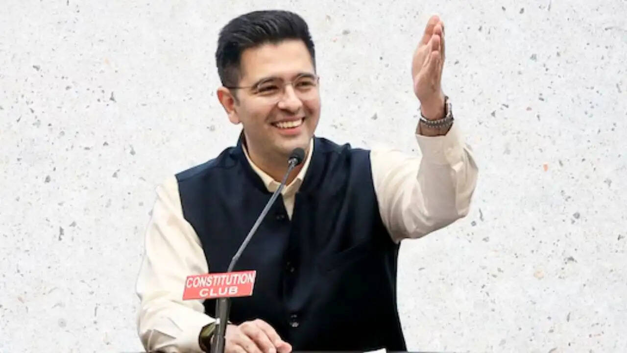 राज्यसभा सांसद राघव चड्ढा का भाजपा में शामिल होना: क्या है पीछे की कहानी?