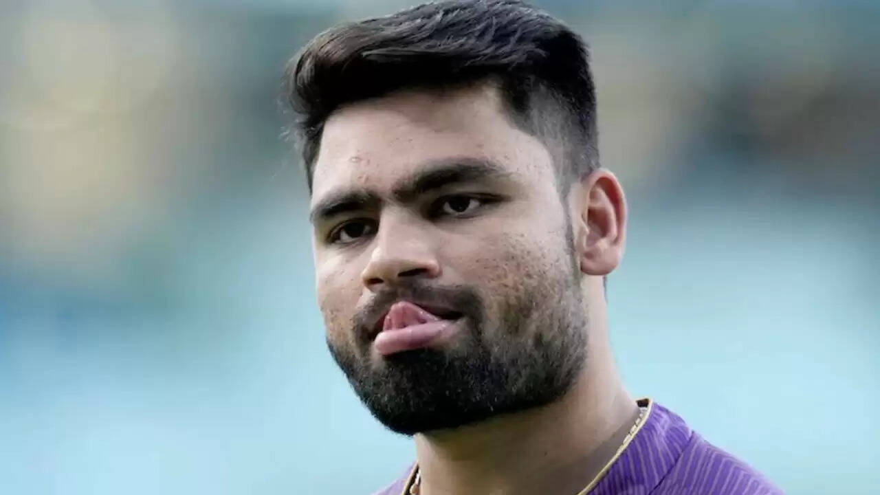 रिंकू सिंह का सोशल मीडिया विवाद, टी20 सीरीज से पहले बढ़ी चुनौतियाँ