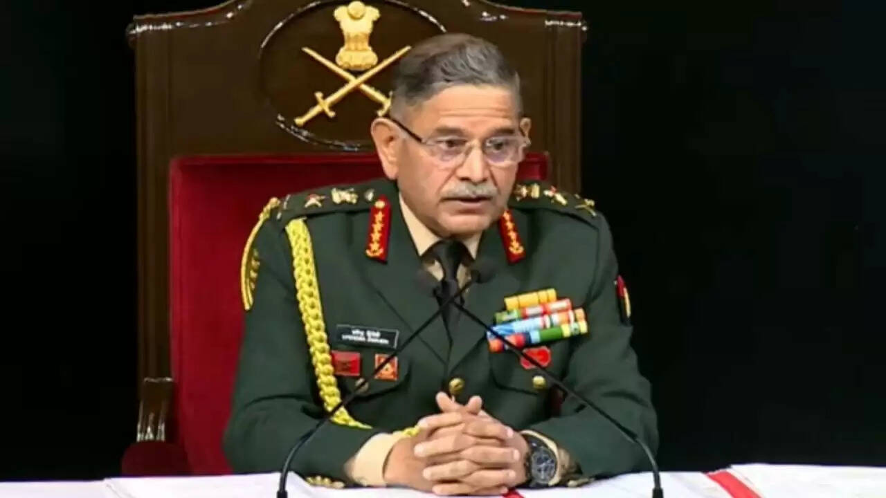 भारत-चीन तनाव: जनरल द्विवेदी ने शक्सगाम घाटी पर स्पष्ट किया भारत का रुख