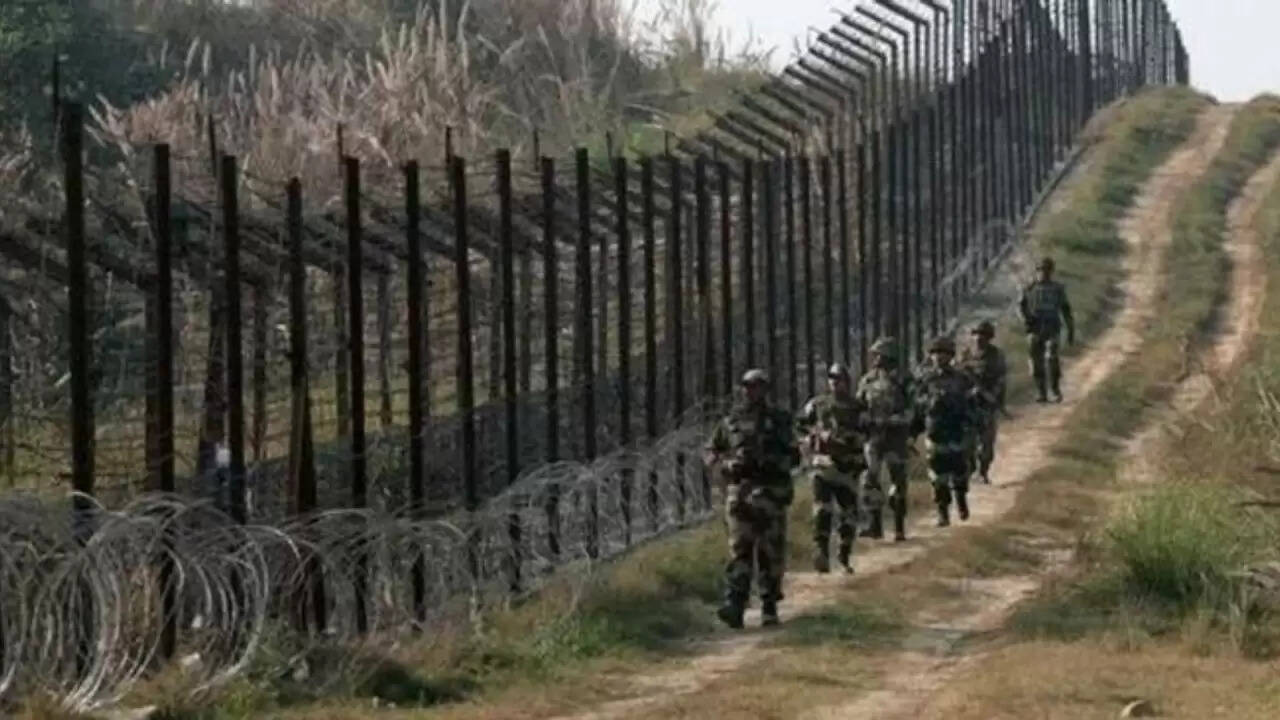 पश्चिमी मोर्चे पर युद्ध की संभावना पर लेफ्टिनेंट जनरल कातियार की चेतावनी