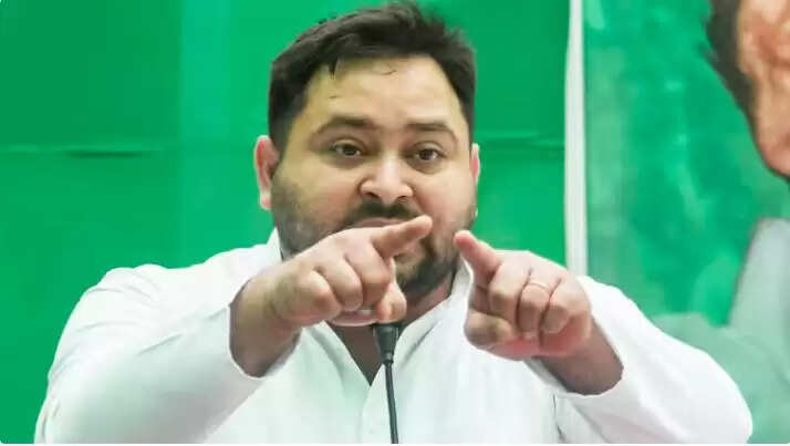 तेजस्वी यादव का चुनाव आयोग पर तीखा हमला, 80% दावों को बताया जमीनी हकीकत से विपरीत