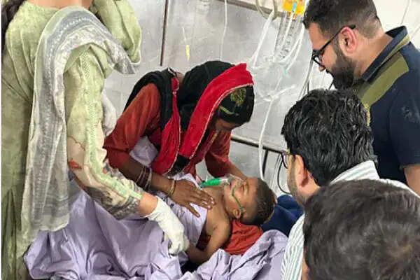 होशियारपुर में बोरवेल में गिरे बच्चे का 9 घंटे बाद सफल रेस्क्यू
