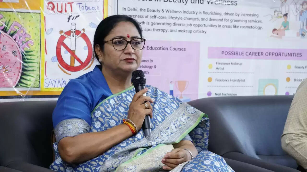 दिल्ली सरकार का ऐतिहासिक कदम: ट्रांसजेंडर कल्याण बोर्ड की स्थापना