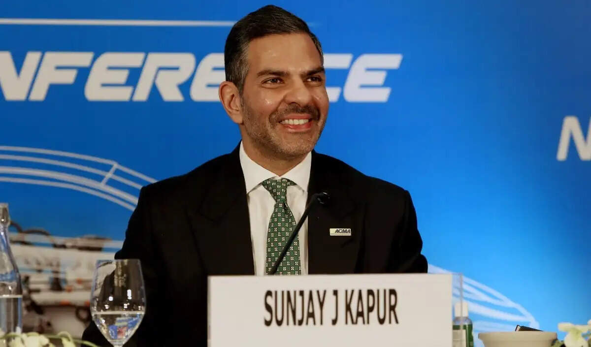 सुप्रीम कोर्ट ने संजय कपूर की संपत्ति विवाद पर चिंता जताई