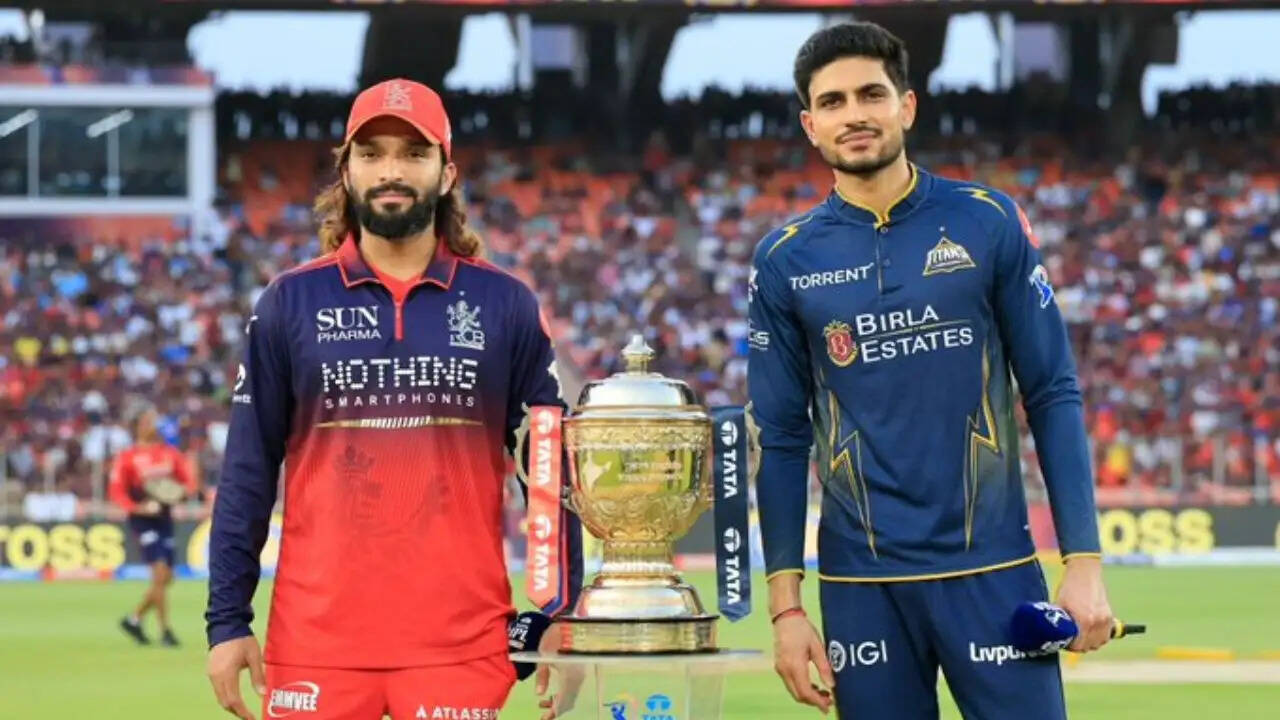 आईपीएल 2026 फाइनल: RCB ने टॉस जीतकर पहले गेंदबाजी का लिया निर्णय