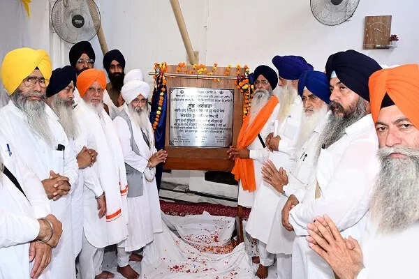 गुरुद्वारा शहीद गंज में श्रद्धालुओं के लिए नया शेड का उद्घाटन