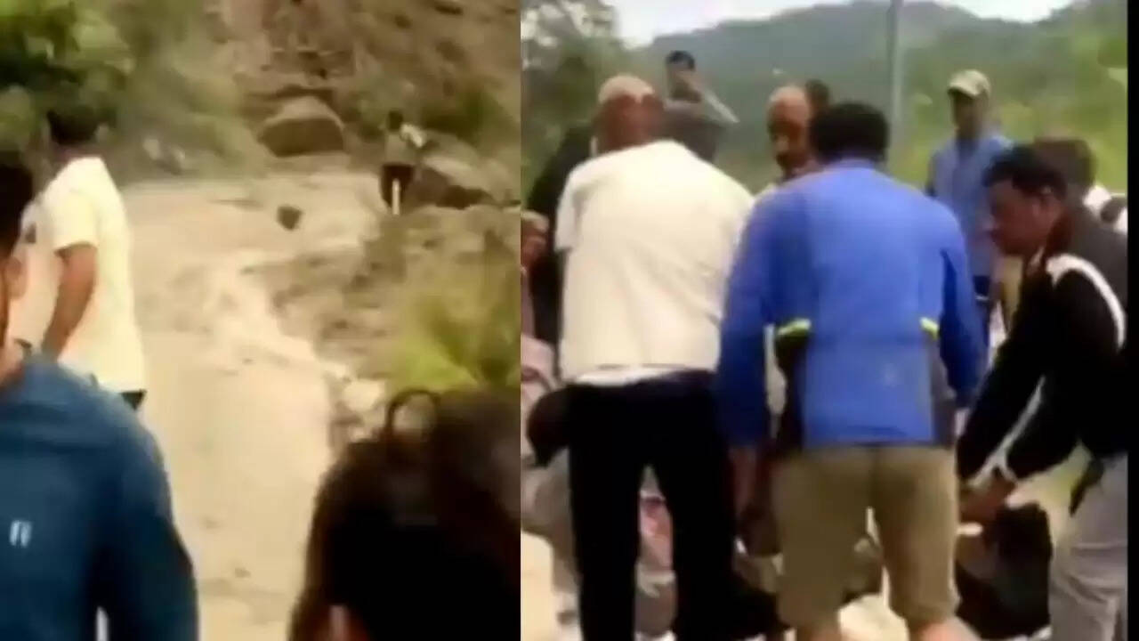 उत्तराखंड में भूस्खलन का दिल दहला देने वाला वीडियो वायरल