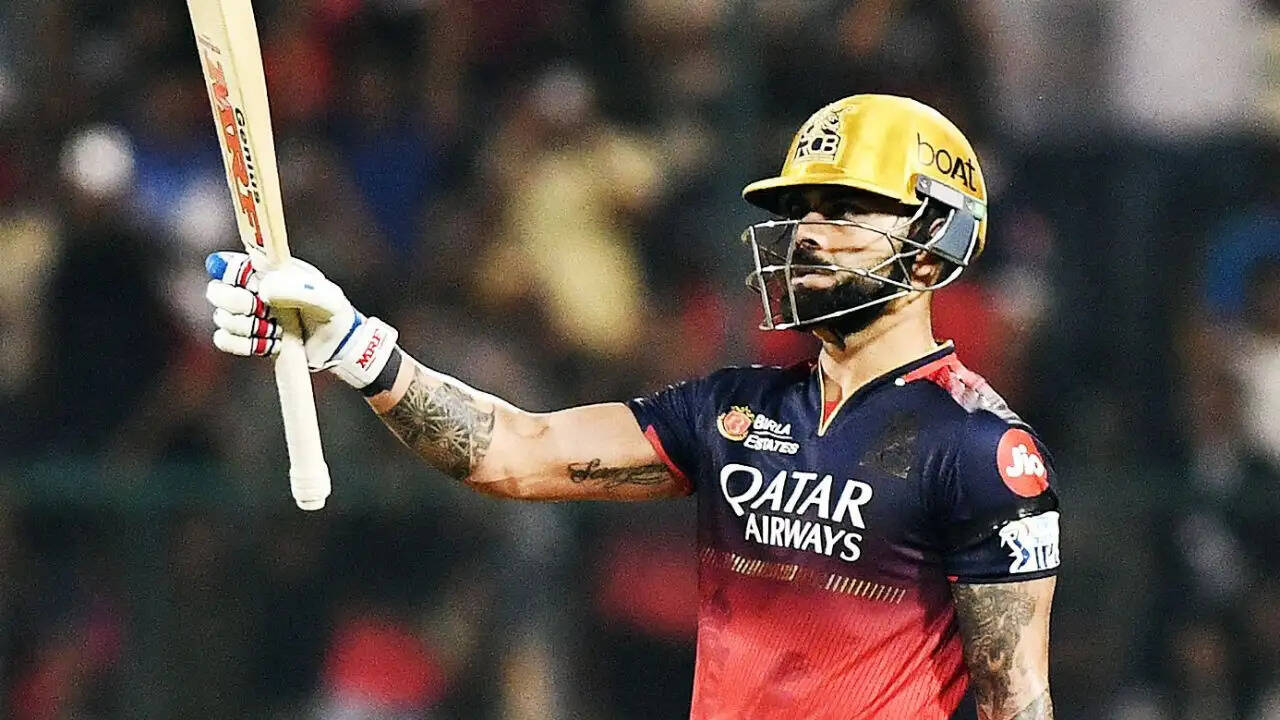 विराट कोहली के आईपीएल में 300 छक्कों की ओर बढ़ते कदम