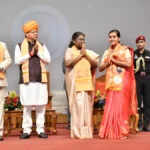 अंशिका आर्या को राष्ट्रपति द्वारा स्वर्ण पदक से सम्मानित किया गया