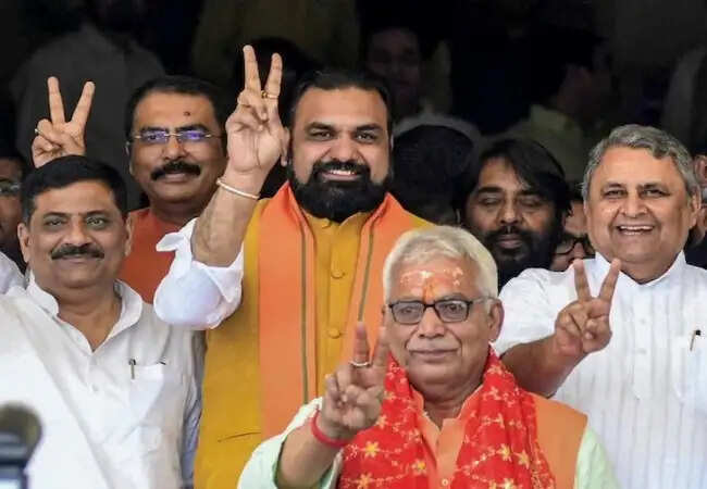 बिहार कैबिनेट विस्तार: 31 नए मंत्रियों की शपथ ग्रहण समारोह