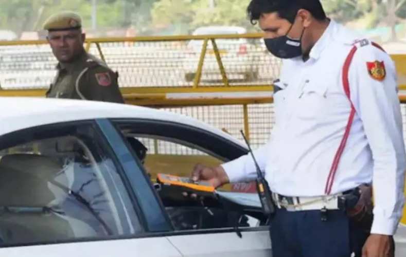 Holi पर Delhi Traffic Police ने जारी की एडवाइजरी, वाहन चालकों को दी ये सलाह
