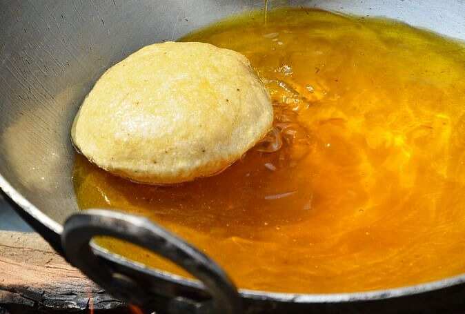 घर पर बनाएं बाजार जैसी क्रिस्पी कचौड़ी